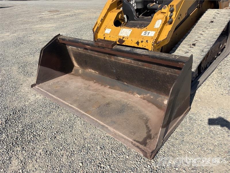 CAT 299D2 滑移装载机