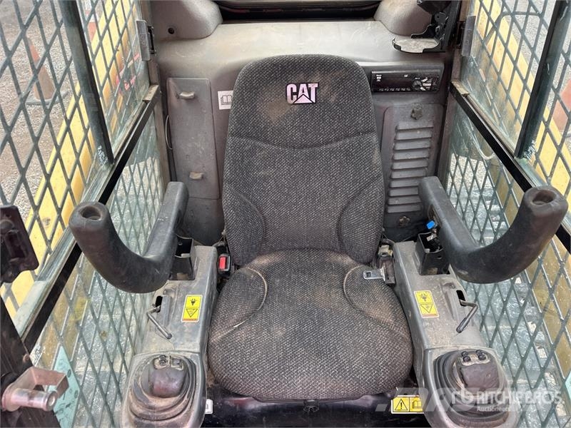 CAT 299D2 XHP Two-Speed Compact Track Loader Skid steer mini utovarivači