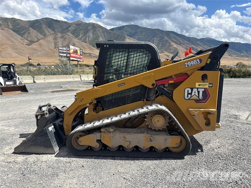 CAT 299D3 Two-Speed Compact Track Loader Skid steer loaders