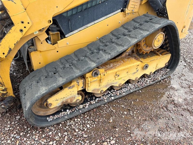 CAT 299D3 XE Two-Speed Compact Track Loader Skid steer loaders