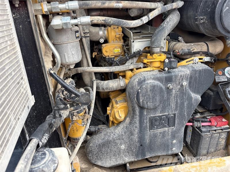 CAT 299D3 XE Two-Speed Compact Track Loader Skid steer loaders