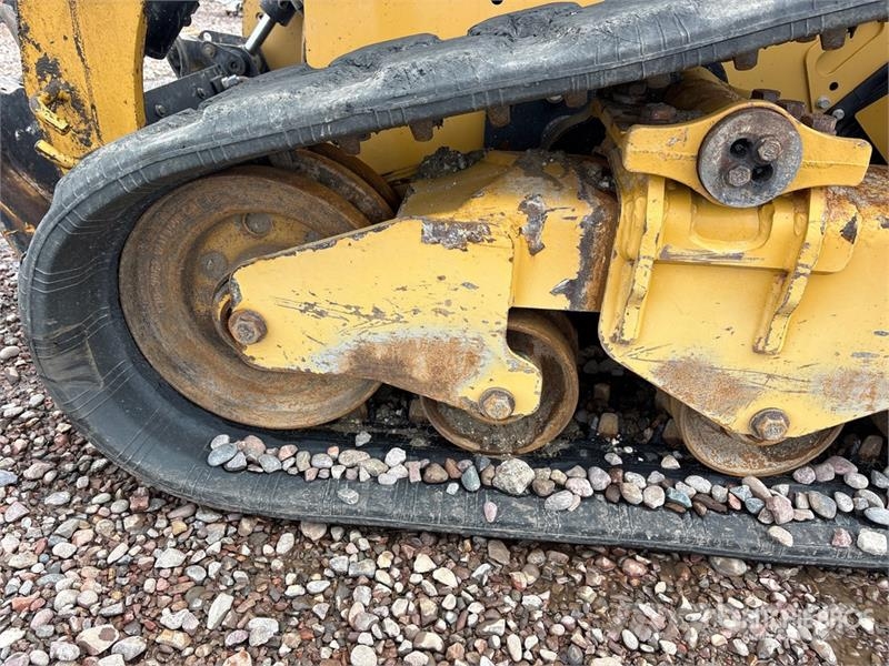 CAT 299D3 XE Two-Speed Compact Track Loader Skid steer loaders