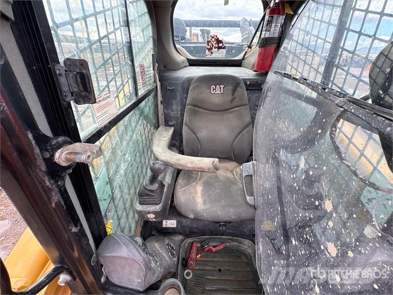 CAT 299D3 XE Two-Speed Compact Track Loader Skid steer loaders