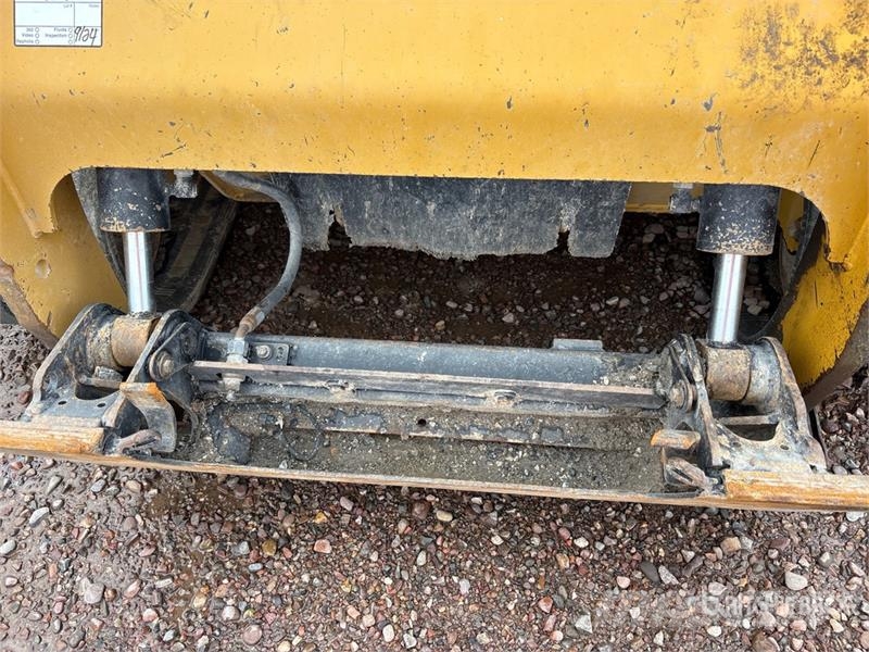 CAT 299D3 XE Two-Speed Compact Track Loader Skid steer loaders