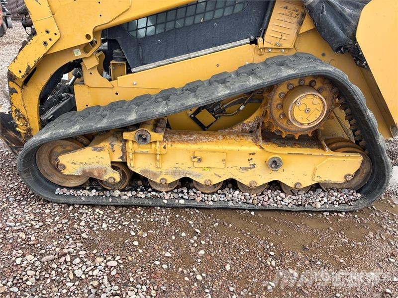CAT 299D3 XE Two-Speed Compact Track Loader Skid steer loaders