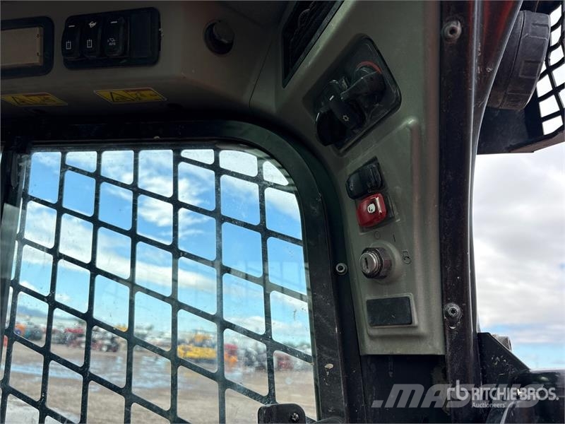 CAT 299D3 XE Two-Speed Compact Track Loader Skid steer loaders