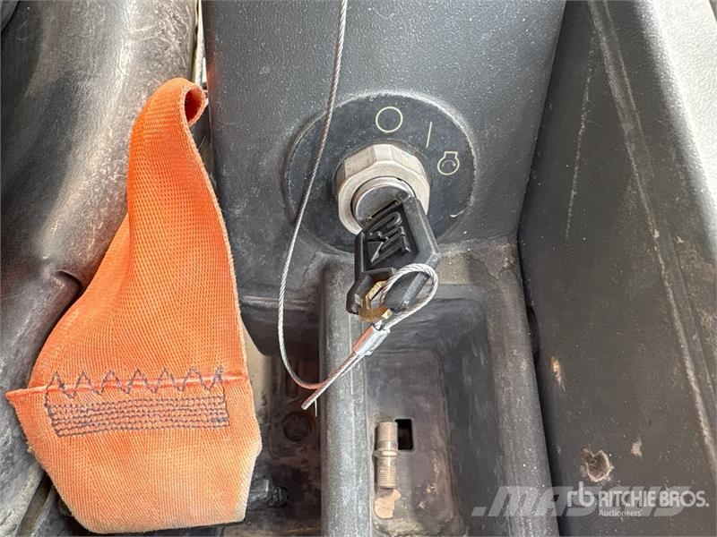 CAT 301.7 Mini Excavator Mini ekskavatörler, 7 tona dek
