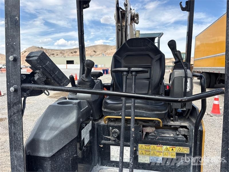 CAT 301.7 Mini Excavator Mini ekskavatörler, 7 tona dek