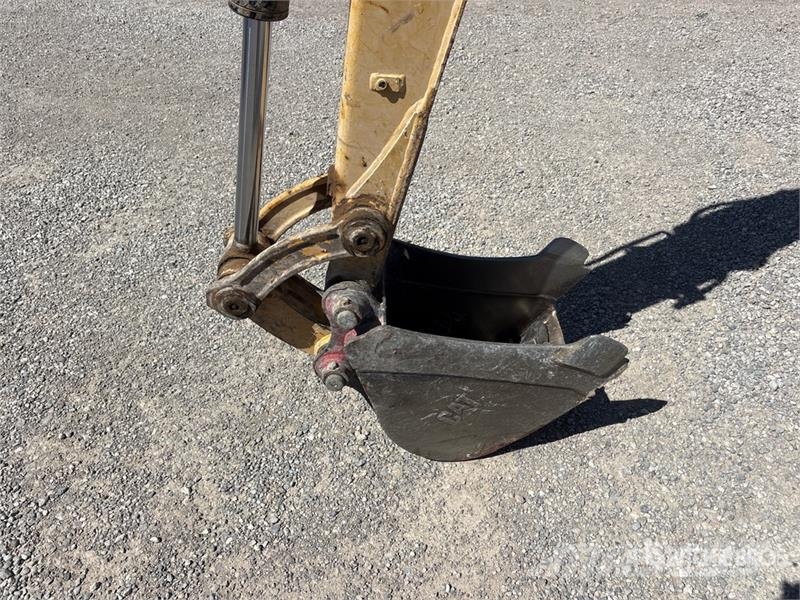 CAT 302.7DCR Mini Excavator Mini ekskavatörler, 7 tona dek