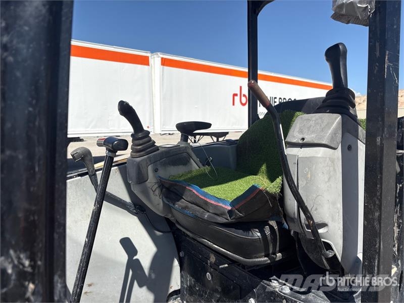 CAT 302.7DCR Mini Excavator Mini ekskavatörler, 7 tona dek