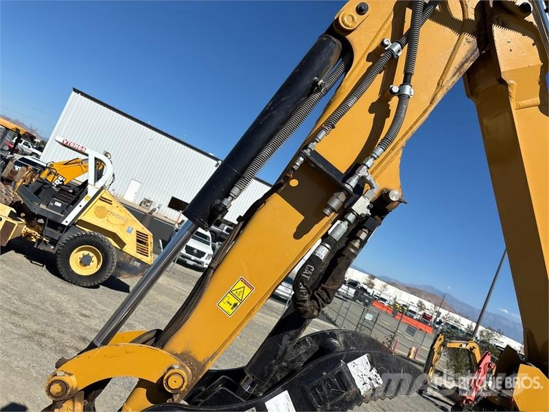 CAT 303.5 CR Mini Excavator Мини екскаватори < 7 т