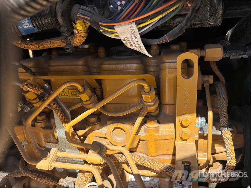 CAT 303.5 CR Mini Excavator Мини екскаватори < 7 т