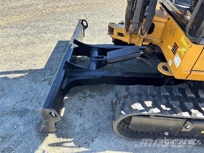CAT 303.5 CR Mini Excavator Мини екскаватори < 7 т