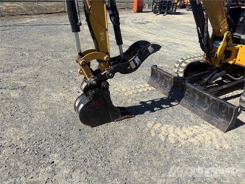 CAT 303.5 CR Mini Excavator Мини екскаватори < 7 т
