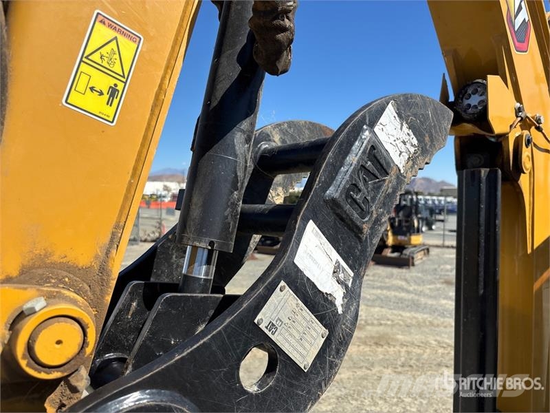 CAT 303.5 CR Mini Excavator Мини екскаватори < 7 т