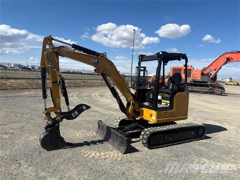 CAT 303.5 CR Mini Excavator Мини екскаватори < 7 т