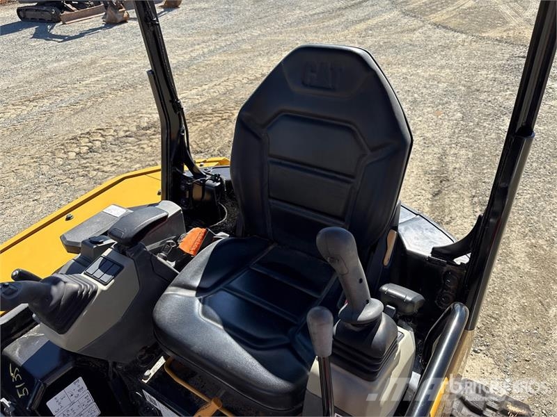 CAT 303.5 CR Mini Excavator Мини екскаватори < 7 т