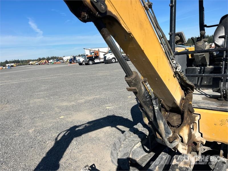 CAT 303.5E2 CR Mini Excavator Mini kotrók < 7t