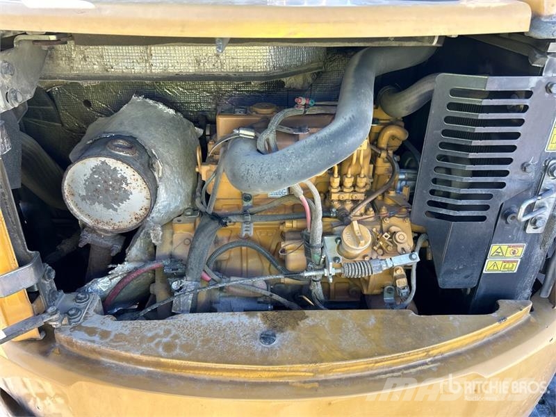 CAT 303.5E2 CR Mini Excavator Mini kotrók < 7t