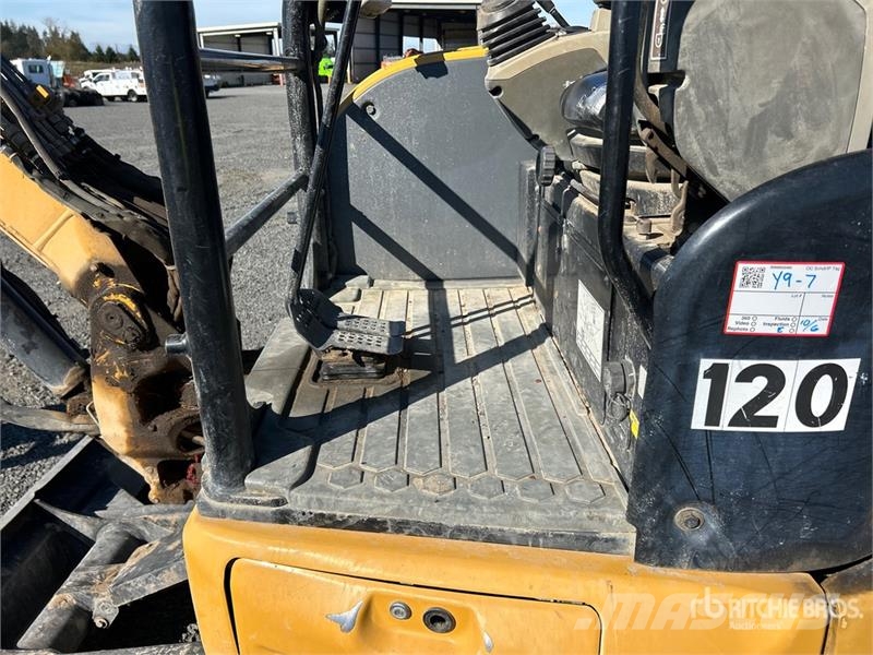 CAT 303.5E2 CR Mini Excavator Mini kotrók < 7t