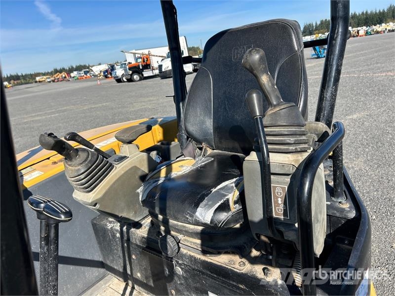 CAT 303.5E2 CR Mini Excavator Mini kotrók < 7t