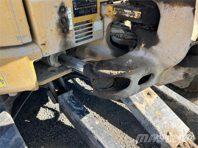 CAT 303.5E2 CR Mini Excavator Mini kotrók < 7t