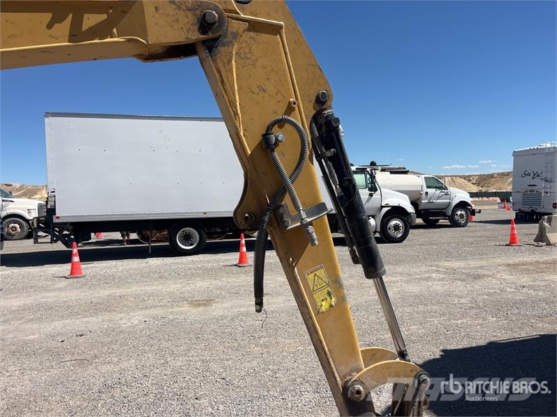 CAT 303E CR حفارات صغيرة أقل من 7 طن (حفارات صغيرة)
