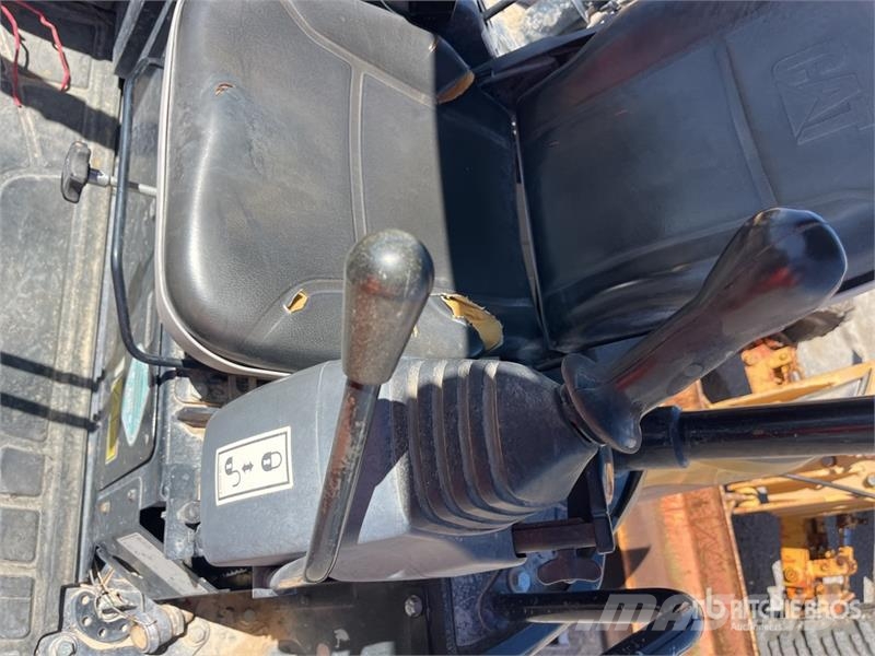 CAT 303E CR حفارات صغيرة أقل من 7 طن (حفارات صغيرة)