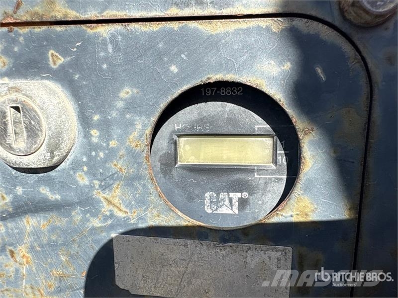 CAT 304 CR Mini Excavator Mini ekskavatori < 7 t
