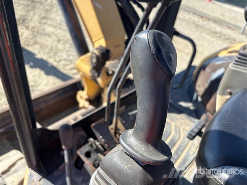 CAT 304 CR Mini Excavator Mini ekskavatori < 7 t