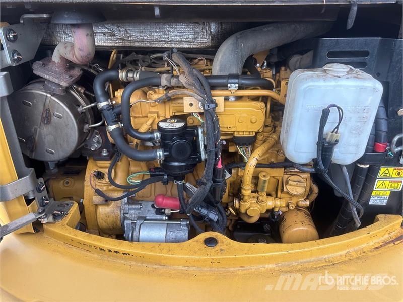CAT 304E2 CR Mini bagri <7t