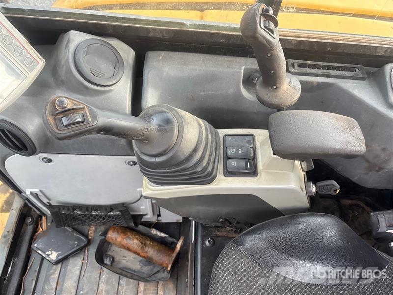 CAT 304E2 CR Mini bagri <7t