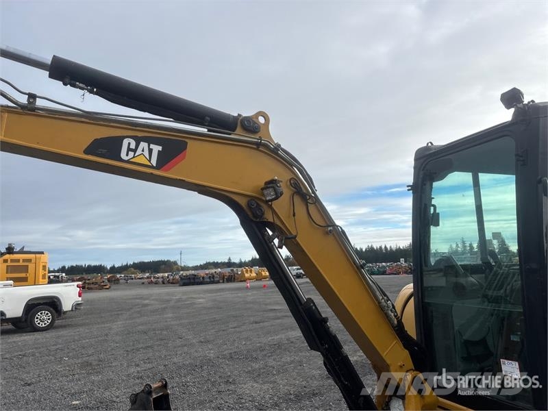 CAT 304E2 CR Mini bagri <7t