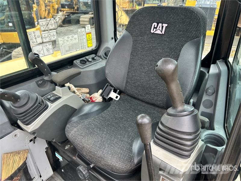 CAT 305.5E2 CR Mini Excavator Mini rýpadla < 7t