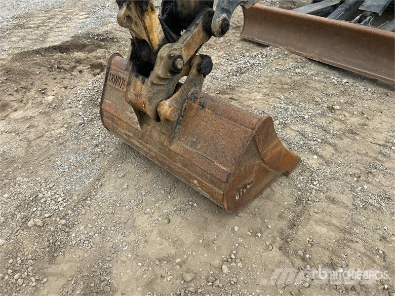 CAT 305.5E2 CR Mini Excavator Mini rýpadla < 7t