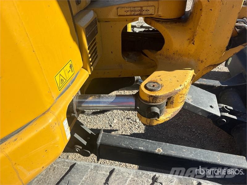 CAT 305.5E2 CR Mini Excavator حفارات صغيرة أقل من 7 طن (حفارات صغيرة)