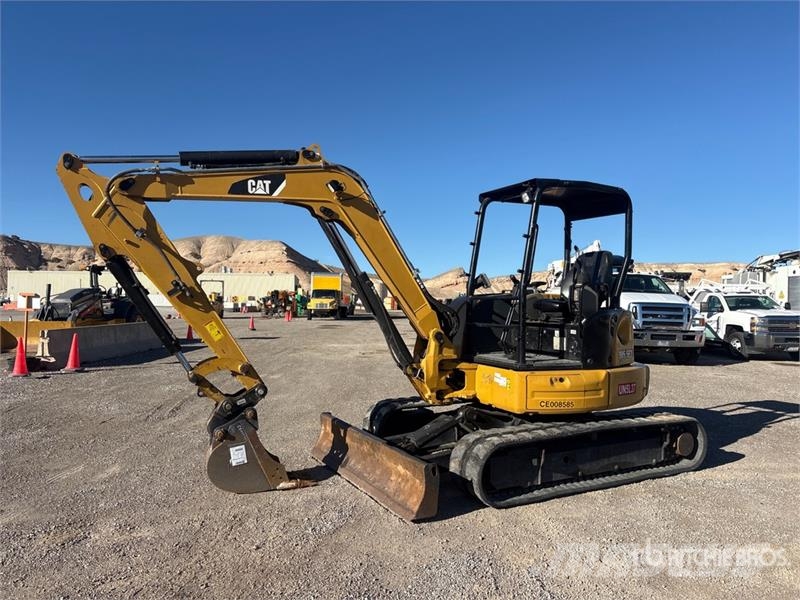 CAT 305.5E2 CR Mini Excavator حفارات صغيرة أقل من 7 طن (حفارات صغيرة)