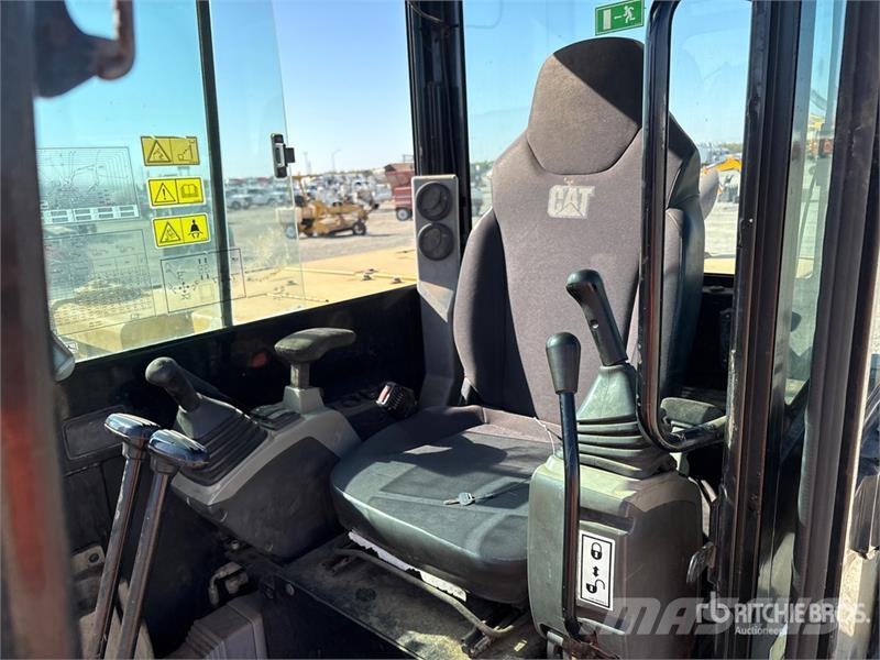CAT 305.5E2 CR Mini Excavator Mini ekskavatori < 7 t