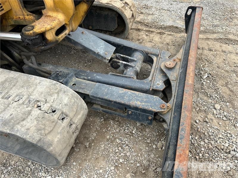 CAT 305.5E2 CR Mini Excavator Mini rýpadla < 7t