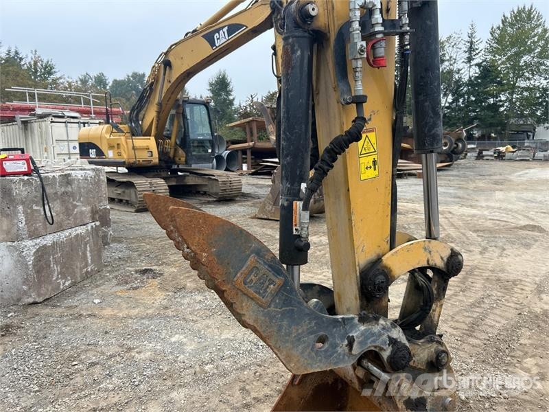 CAT 305.5E2 CR Mini Excavator Mini rýpadla < 7t