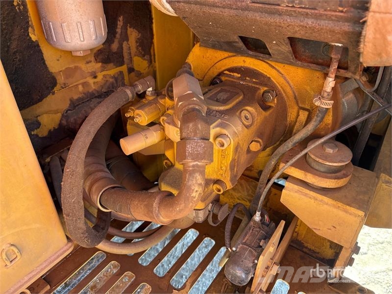 CAT 305.5E2 CR Mini Excavator Mini ekskavatori < 7 t