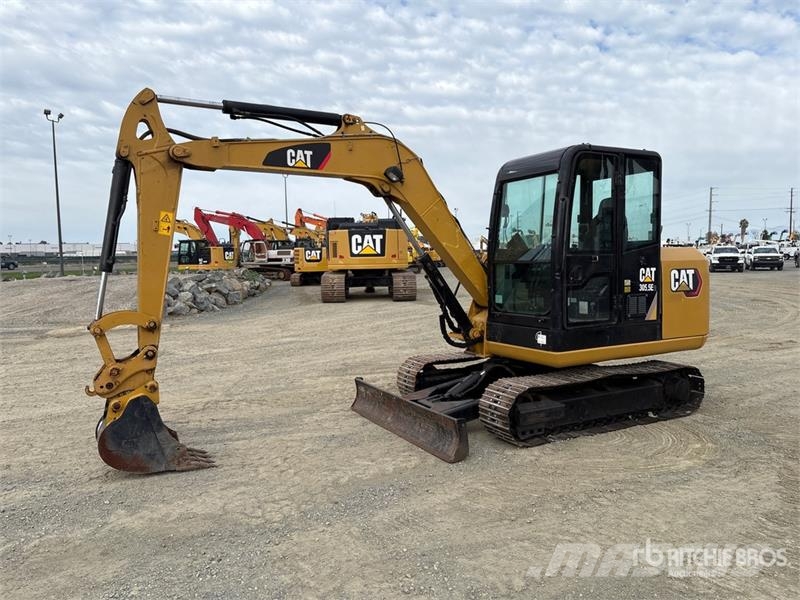 CAT 305.5E2 Mini Excavator 小型挖掘机