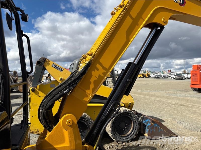 CAT 305 CR Mini Excavator Mini bagri <7t