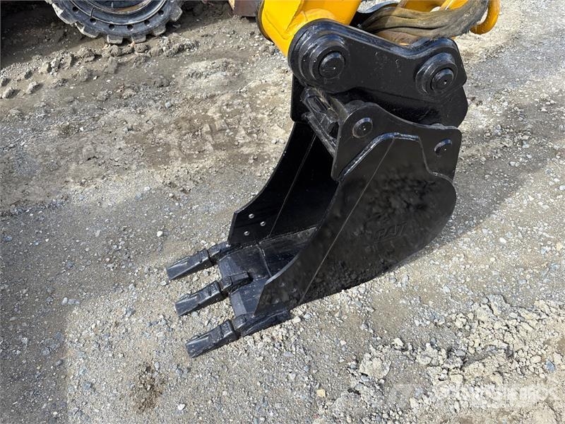 CAT 305 CR Mini Excavator Mini bagri <7t