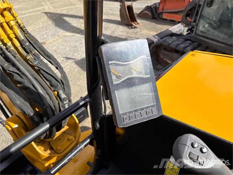 CAT 305 CR Mini Excavator Mini bagri <7t