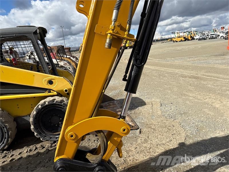 CAT 305 CR Mini Excavator Mini bagri <7t