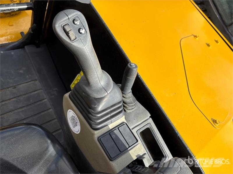 CAT 305 CR Mini Excavator Mini bagri <7t