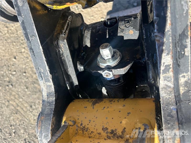 CAT 305C CR Mini Excavator Miniekskavaatorid < 7 t