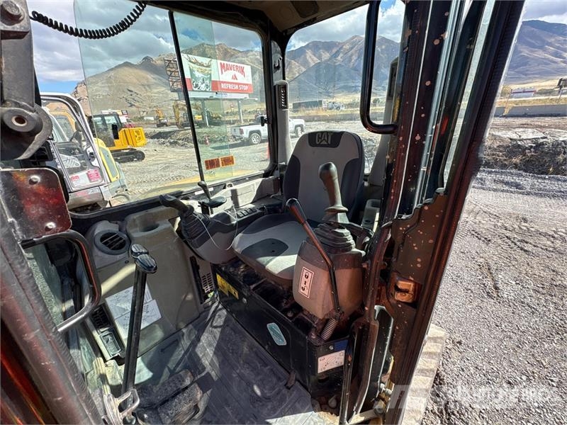 CAT 305C CR Mini Excavator Мини-экскаваторы