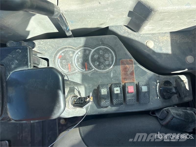 CAT 305C CR Mini Excavator Мини-экскаваторы